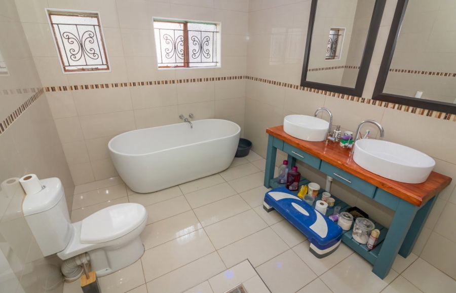 3 Bedroom Property for Sale in Maokeng Free State